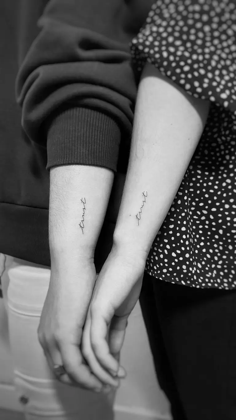 Inspo + ideas de tatuajes para hermanas · Grisáceos Ink, image size:768x1363